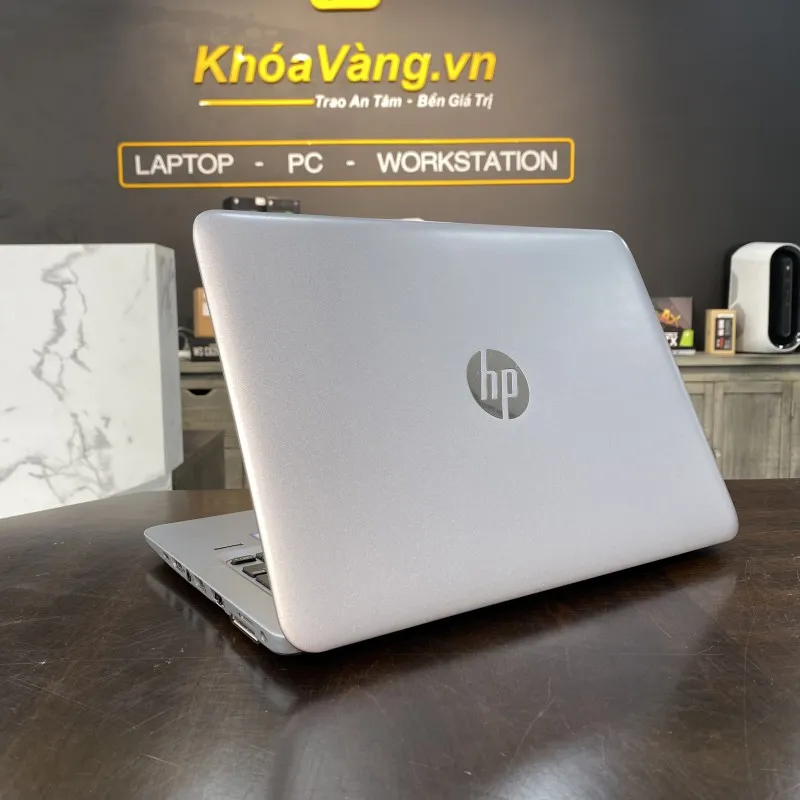 laptop HP Elitebook 820 G3 bền