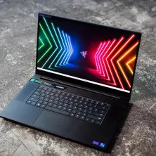 RAZER BLADE 17 Core i7-12800H | RAM 32GB | SSD 1TB | RTX 3080 Ti | 17 inch FHD 360Hz NEW FULLBOX 100%