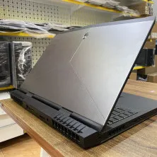 Dell Alienware M17 R4 | Core i7-7700HQ | RAM 16GB | SSD 256GB + 1T HDD | GTX 1070 8GB | 17.3 FHD