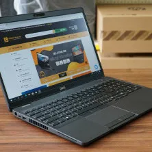 Dell Latitude 5500 Core i7-8665U | RAM 16GB | SSD 256GB | AMD 540X 2GB | 15.6 inch FHD (1920x1080) TOUCH - Likenew