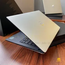 Dell XPS 13 7390 Core i7-10710U | 16 GB RAM |  512 GB SSD | Intel® Iris® Plus Graphics | 13.3" UHD Touch