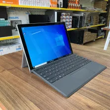 Surface Pro 4 | Core i5-6300U | 8 GB RAM | 256 GB SSD | 12.3" 2K Touchscreen | Kèm sẵn bàn phím Surface Pro Black