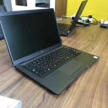 Dell Latitude 5300 Core i7 - 8665U | RAM  16GB | SSD  256GB | 13.3 inch FHD | Like new 99%