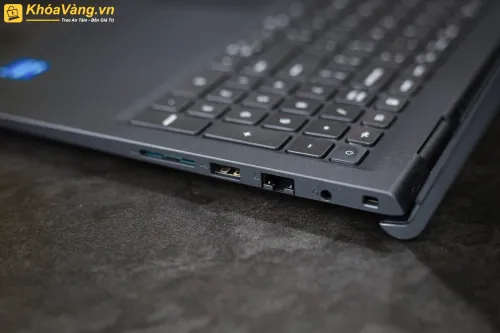 Dell Vostro 15 3530 Core i3-1305U | RAM 16GB | SSD 512GB | 15.6 inch FHD (1920x1080) IPS 120Hz | Carbon Black - New Fullbox