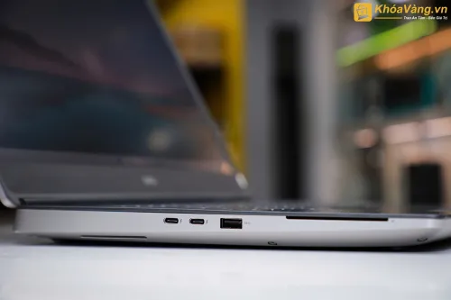 DELL PRECISION 7760  Core i7-11850H | RAM 32GB | SSD 512GB NVME | Quadro T1200 4GB | 17.3 Inch FHD | Like new 99%