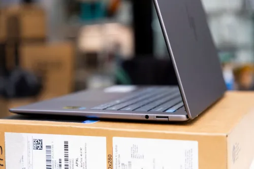 HP OmniBook X 14 inch (2024) Snapdragon X Elite X1E-78-100 | Ram 16GB | SSD 1TB | 14" 2.2K (2240 x 1400) Touch | New Fullbox