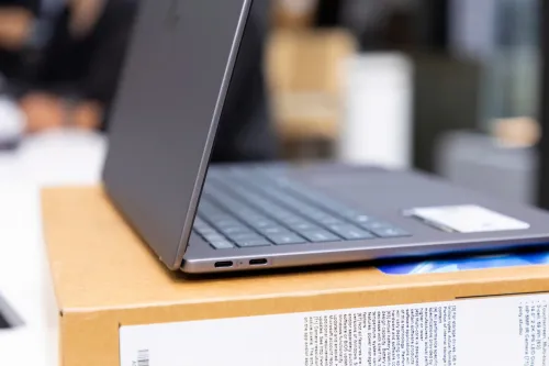 HP OmniBook X 14 inch (2024) Snapdragon X Elite X1E-78-100 | Ram 16GB | SSD 1TB | 14" 2.2K (2240 x 1400) Touch | New Fullbox