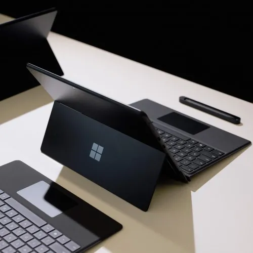 Microsoft Surface Pro X SQ2 | Qualcomm Snapdragon SQ2 8 nhân 8 luồng | RAM 16GB | SSD 256GB | 13 inch QHD | New 100% Fullbox | Matte Black Color