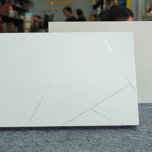 Asus Zenbook S 14 UX5406S | Ultra 7 258V | RAM 32GB | SSD 1TB | 14 inch 3K (2880x1800) 120Hz OLED | White - New Fullbox