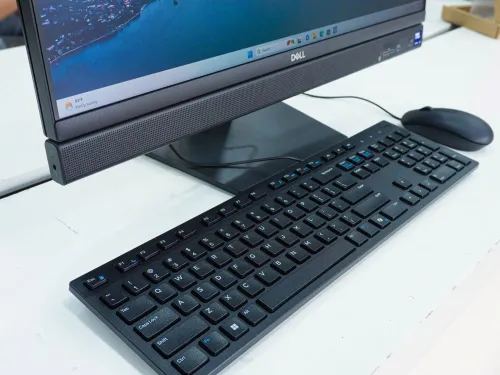 Dell Pro QC24250 AIO | Intel® Core™ Ultra 5 245 | RAM 16GB DDR5 | 512GB SSD Nvme | Integrated Graphics | 23.8″ FHD | Windows 11 Pro | NEW FULL BOX