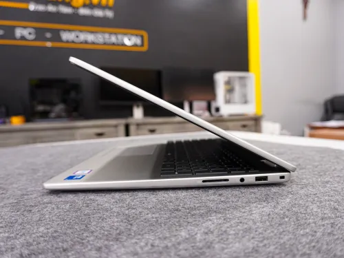 Dell 16 DC16251 | Core 5 120U | RAM 8GB | SSD 512GB | 16 inch FHD+ (1920x1200) Touch | Platinum Silver | New Fullbox