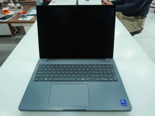 Dell Pro Max 16 Plus MB16250 | Core Ultra 7 265HX | RAM 32GB | SSD 1TB | RTX PRO 2000 Blackwell 8GB | 16 inch UHD+ OLED TOUCH | Like New