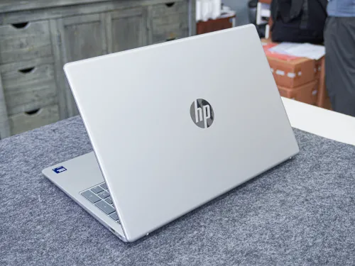 HP 15-fd2050wm (D4JK5UA) Ultra 5 225U | RAM 8GB | SSD 512GB | 15.6 inch FHD (1920×1080) TOUCH | Win 11 + Office 365 - New Fullbox