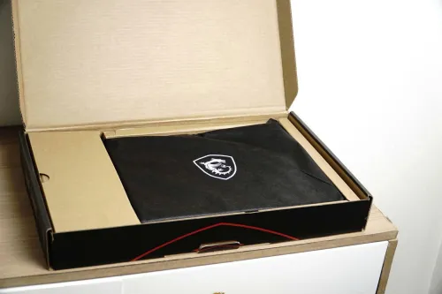 MSI Vector A16 HX A8WHG | Ryzen 9 8940HX | RTX 5070Ti 12GB | RAM 16GB | SSD 1TB | 16 inch QHD+ 240Hz - New Fullbox