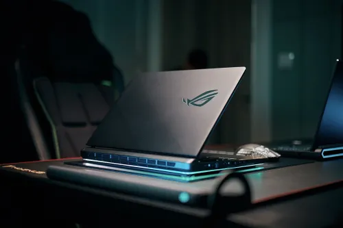 ASUS ROG Strix SCAR G635LX (2025) | Ultra 9 275HX | RAM 64GB | SSD 8TB | RTX 5090 24GB | 16 inch 2.5K 240Hz | Led Anime Matrix - Like New Fullbox