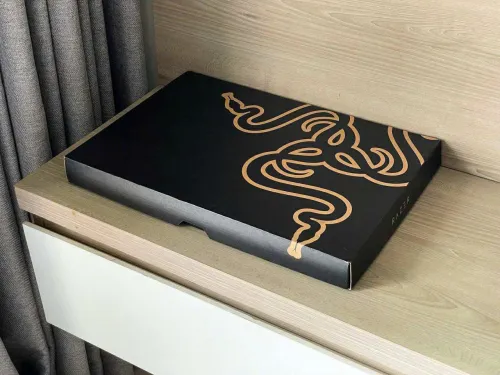 Razer Blade 18 | Core I9-14900HX | RAM 32GB | SSD 1TB | RTX 4070 8GB | 18 inch QHD+ 300Hz - Like New 99% ngoại hình đẹp