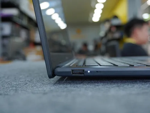 ASUS Vivobook 14 X1404V Core 5-120U | RAM 8GB | SSD 256GB | 14 inch FHD (1920x1080) | Quiet Blue - New Fullbox