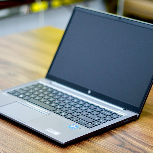 HP ZBook Firefly 14 G8 | Core i5-1145G7 | RAM 16GB | SSD 256GB | 14" FHD