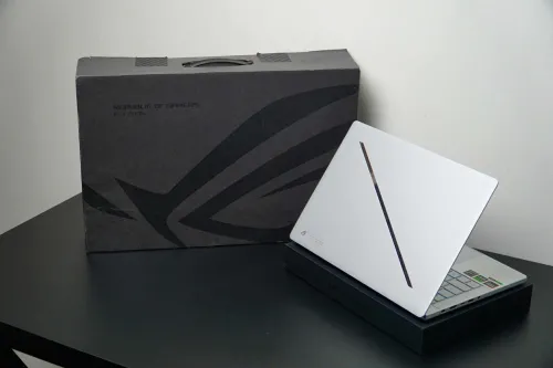 Asus ROG Zephyrus G14 (GA403U) Ryzen 9 8945HS | RTX 4060 8GB | RAM 16GB | SSD 1TB | 14 inch 3K (2880x1800) 120Hz OLED - Platinum White - Like New 99% Fullbox