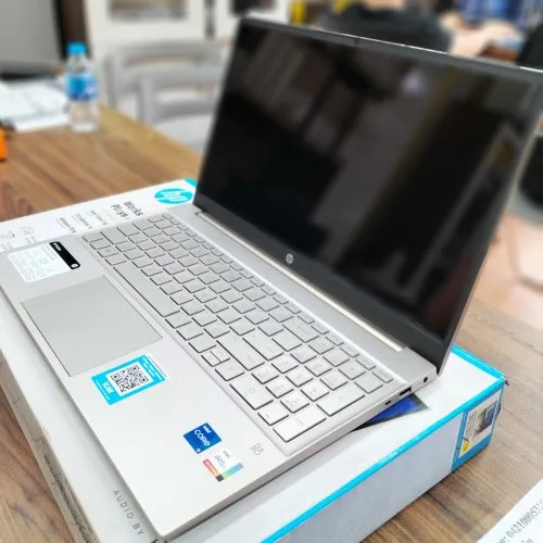 HP Pavilion 15 Laptop PC-eg0050wm | Core i5-1135G7 | 8GB | 512G SSD | 15.6" FHD Touch | LUNAR GOLD | Fullbox