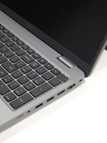Dell Precision 3581 Core i7-13800H | RAM 16GB | SSD 512GB | RTX A1000 6GB | 15.6 inch FHD (1920x1080) IPS - Likenew