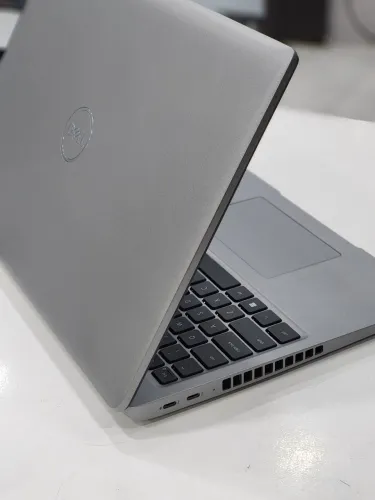 Dell Precision 3581 Core i7-13800H | RAM 16GB | SSD 512GB | RTX A1000 6GB | 15.6 inch FHD (1920x1080) IPS - Likenew