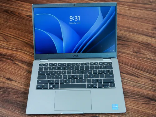 Dell Latitude 3340 | Intel Core™ i3-1315U | RAM 8GB | SSD 256GB | 13.3 inch FHD | Titan Gray - New Fullbox