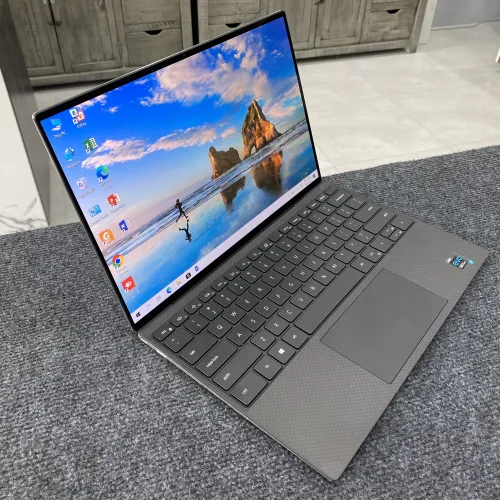 DELL XPS 13 9310 | Core i7 - 1185G7 | 16GB RAM | 1TB SSD | 13.4 inch OLED 3.5K Touch Likenew 99%