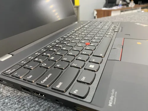 Lenovo Thinkpad T15 Gen 1 | Core i7-10610U | RAM 16G | SSD 256G | 15.6 inch FHD | Likenew 99%