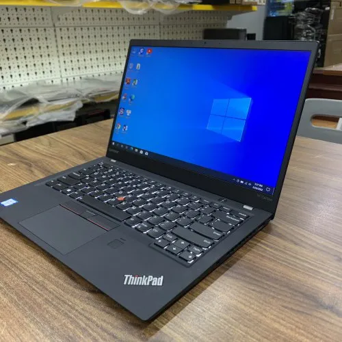 Lenovo ThinkPad X1 Carbon Gen 5 Core i5-6300U | 8 GB RAM | 256 GB SSD | Intel® HD Graphics 520 | 14 inch FHD