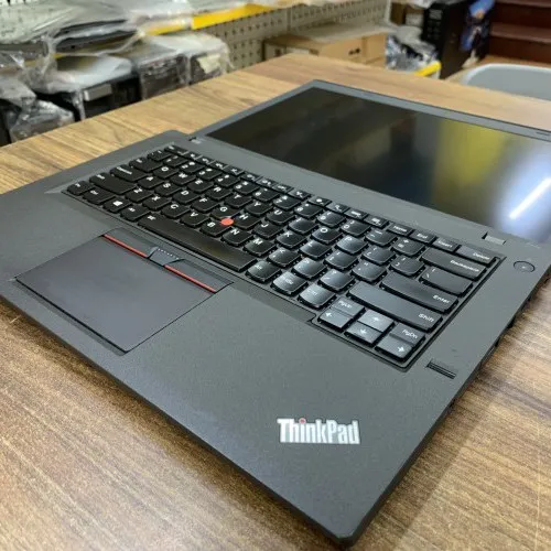 Lenovo ThinkPad T460 | Core i7-6600U | 8GB RAM | 256GB SSD | 14 inch HD