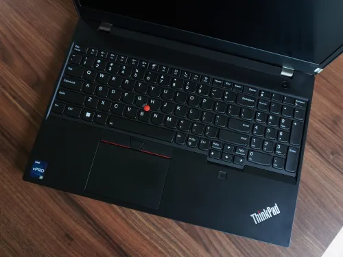 Lenovo ThinkPad P15v Gen 3 Core i7-12800H | RAM 16GB | SSD 1TB | Quadro T1200 4GB | 15.6 inch UHD (3840x2160) - Like New