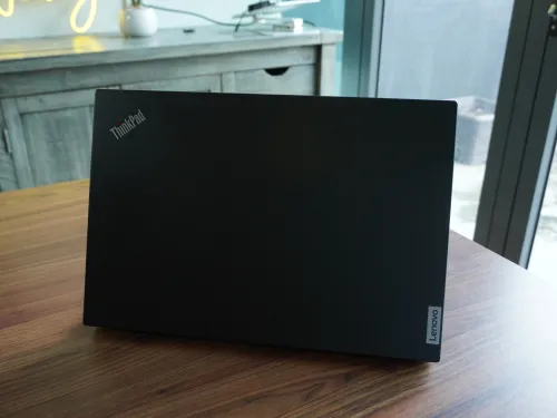 Lenovo ThinkPad P15v Gen 3 Core i7-12800H | RAM 16GB | SSD 1TB | Quadro T1200 4GB | 15.6 inch UHD (3840x2160) - Like New