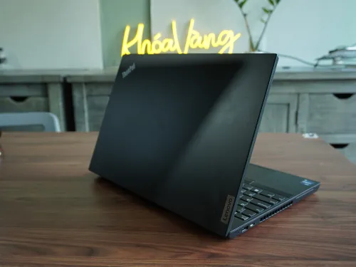 Lenovo ThinkPad P15v Gen 3 Core i7-12800H | RAM 16GB | SSD 1TB | Quadro T1200 4GB | 15.6 inch UHD (3840x2160) - Like New