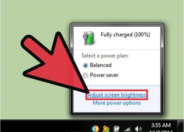 Các bạn chọn vào Adjust screen brightness để tiến hành mở phần Power Options.