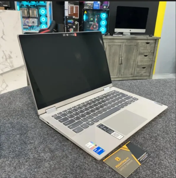 Laptop (Máy tính xách tay)