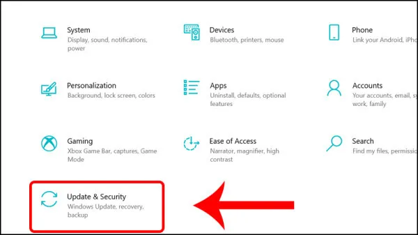 Tại cửa sổ Settings trên máy, bạn tìm và nhấp chọn Update and Security.