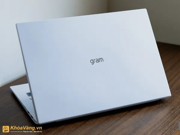 Laptop LG Gram cũ cấu hình cao, giá cực rẻ
