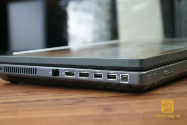 Cổng kết nối bên trái của laptop HP EliteBook 8770W