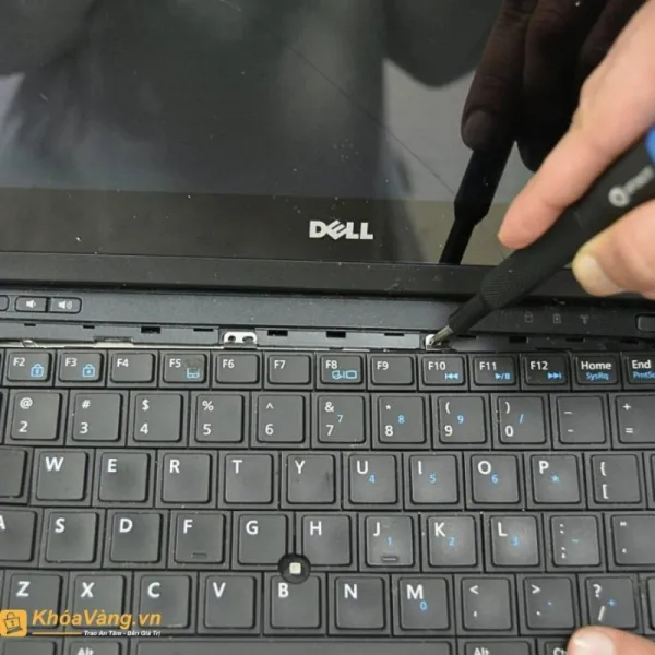 bàn phím laptop Dell không gõ được chữ