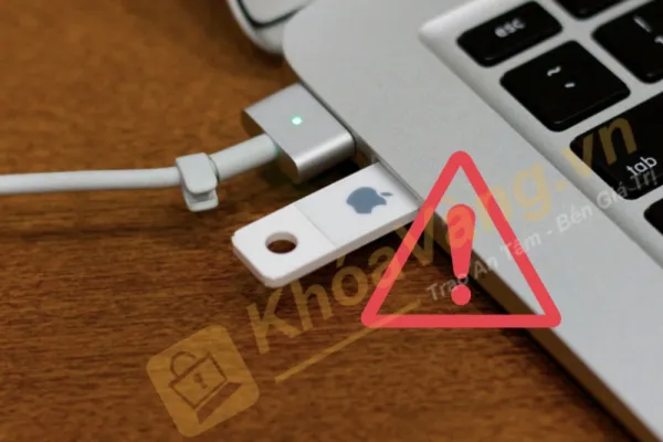 cắm usb vào macbook không nhận