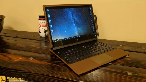 HP Spectre được trang bị màn hình độ phân giải cao