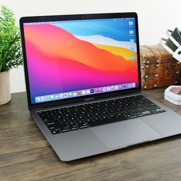 MacBook Air 13 inch sang trọng