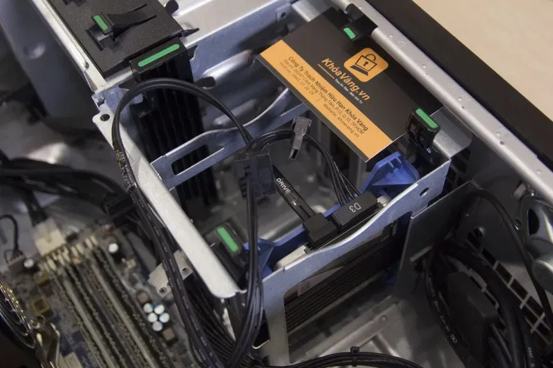 Nguồn công suất thực 600W đảm bảo ổn định hệ thống