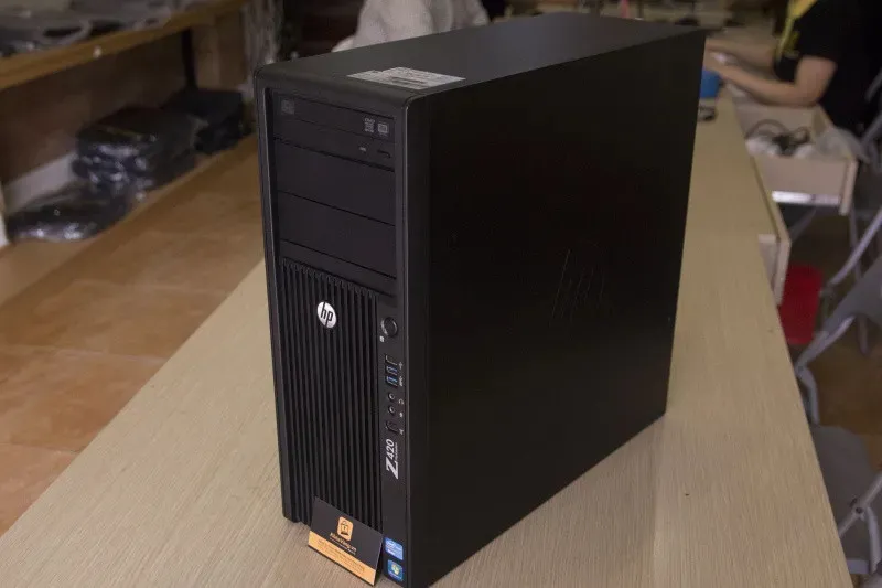 HP Z420 thiết kế cứng cáp