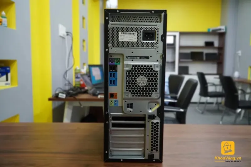 HP Z440 có hệ thống cổng kết nối đa dạng