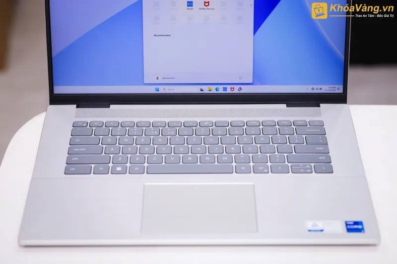 Máy trang bị trái tim Intel Core i5 Gen 13 cùng khả năng lưu trữ ấn tượng