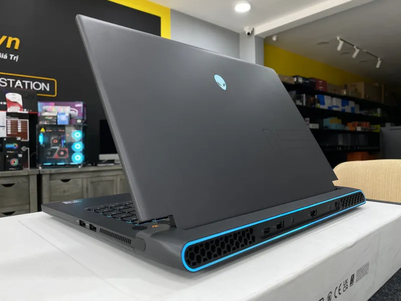 DELL ALIENWARE M15 R5