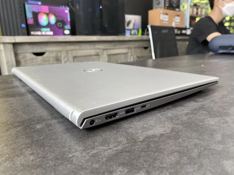 Dell Inspiron 5515 - Khóa Vàng