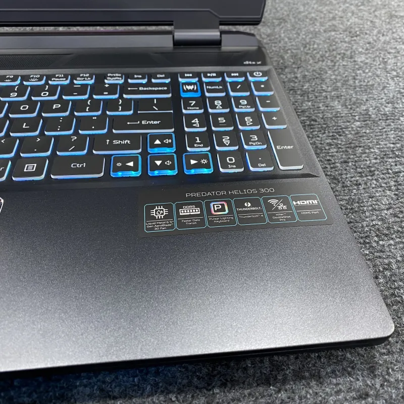 Acer PREDATOR Helios 300 - Core i7 giá tốt